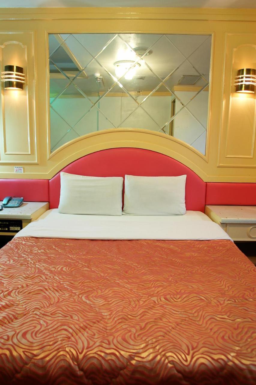 Rido Hotel Tajcshung Kültér fotó